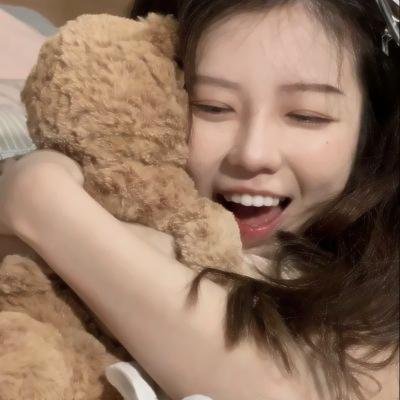 夜晚的水母不会游泳