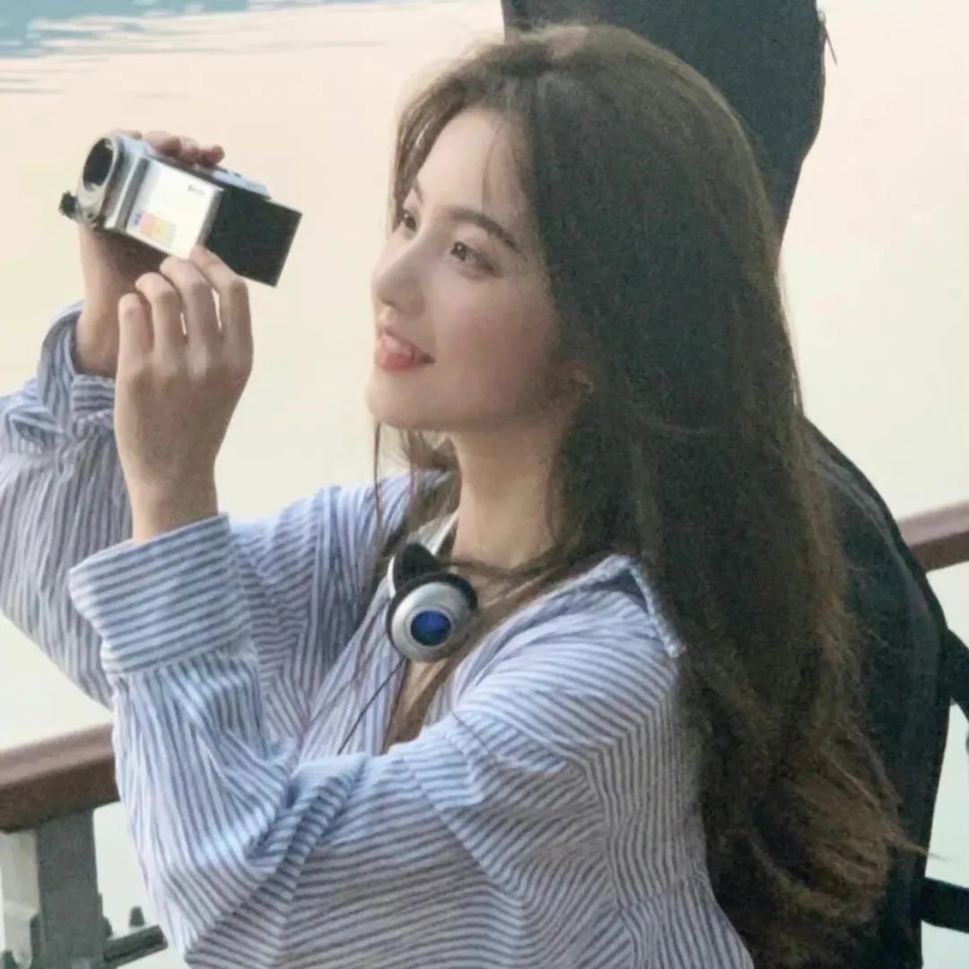 傻王夺嫡开局就藩西凉傻王夺嫡开局发配北凉